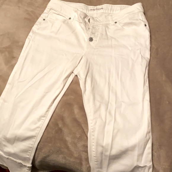 White denim capris - Picture 1 of 1